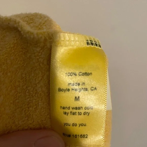 NWT Perfectwhitetee Aruba fleece cotton shorts M yellow comfy casual loungewear - Picture 4 of 5